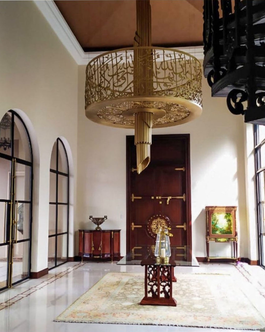 Thuluth Crown Lighting