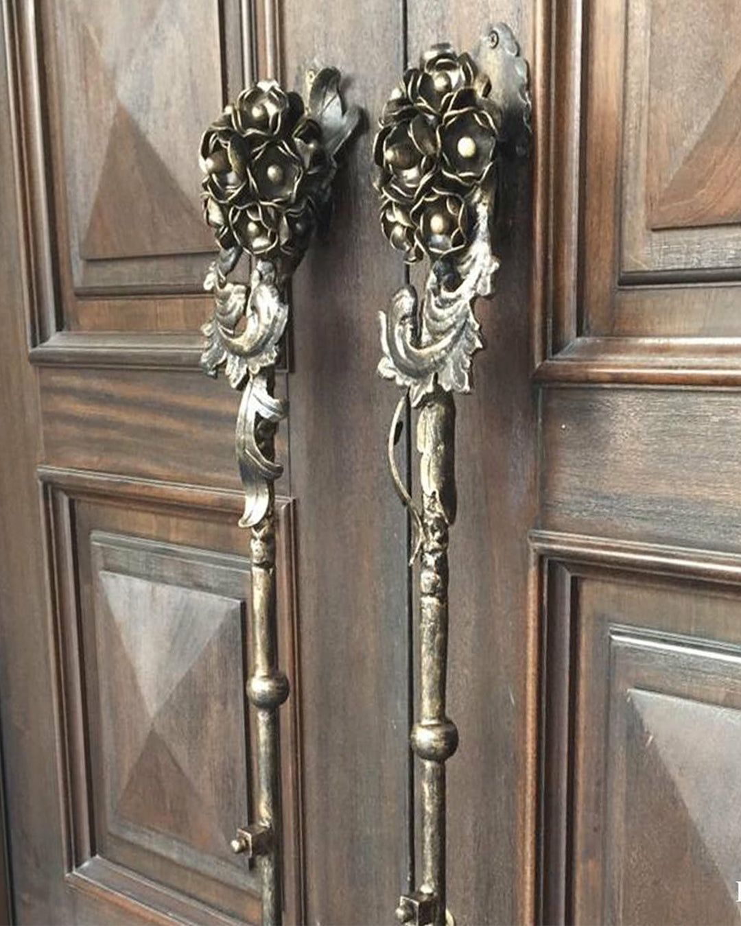 Maximus Large door handle